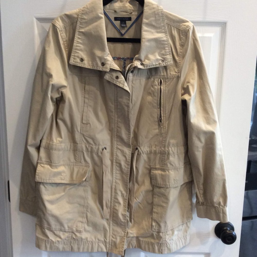 Tommy Hilfiger lightweight Tan Jacket -- size Larg